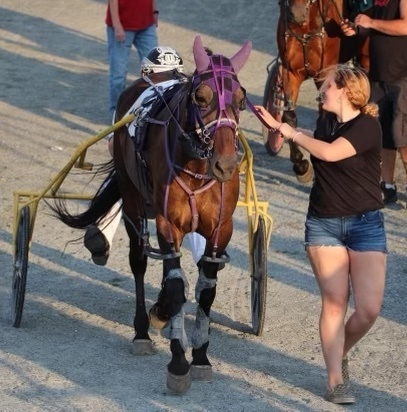 Alex Urbanski with a racehorse